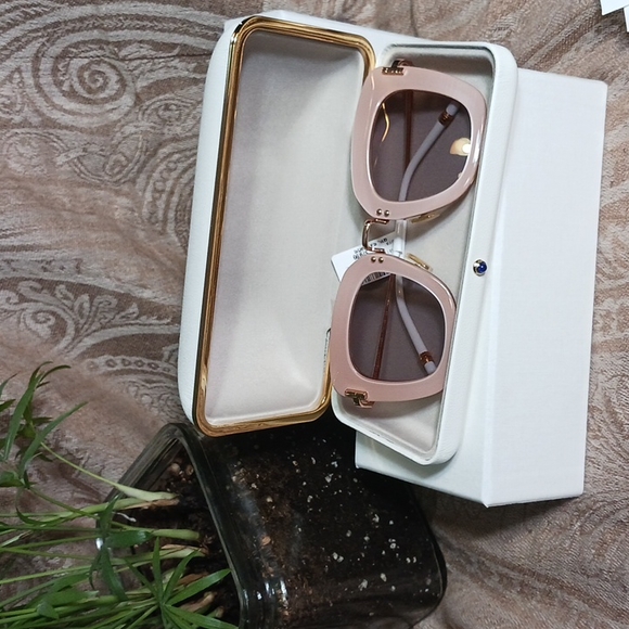 Amazing Boucheron Sunglasses - Picture 5 of 5